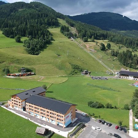 Cooee Alpin Hotel Bad Kleinkirchheim Exteriör bild